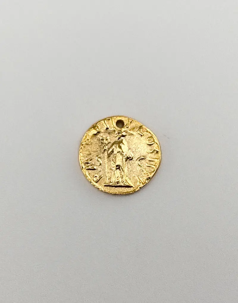 Antique Gold Roman Coin Charm – 18mm Vintage-Style Pendant