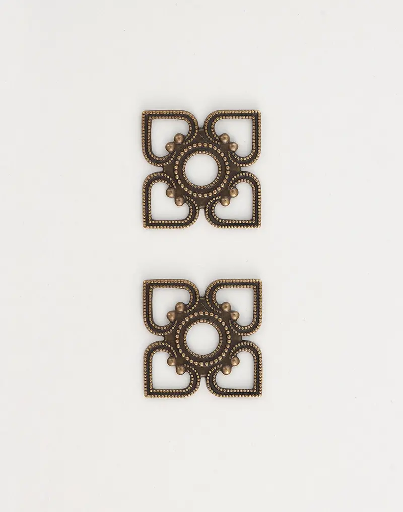Attic Window Charm – 35mm, Pair