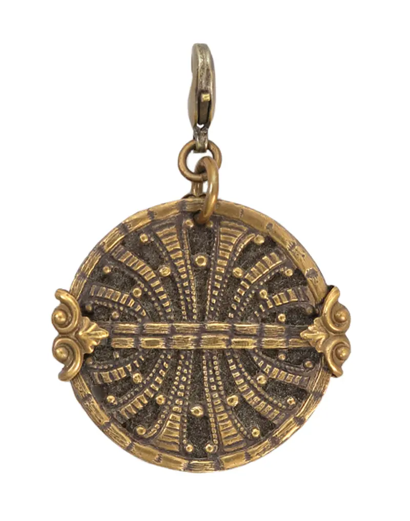 Journey Aromatherapy Diffuser Pendant – Single-Piece Essential Oil Jewelry