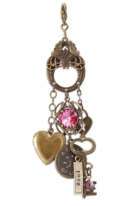 LOVE Heartfelt Connection Charm – Universal Affection Symbol