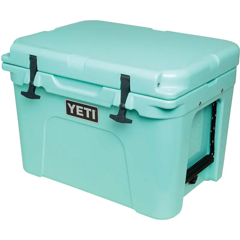 Yeti Tundra 35 Cooler – 21-Can Capacity, Seafoam Color 1